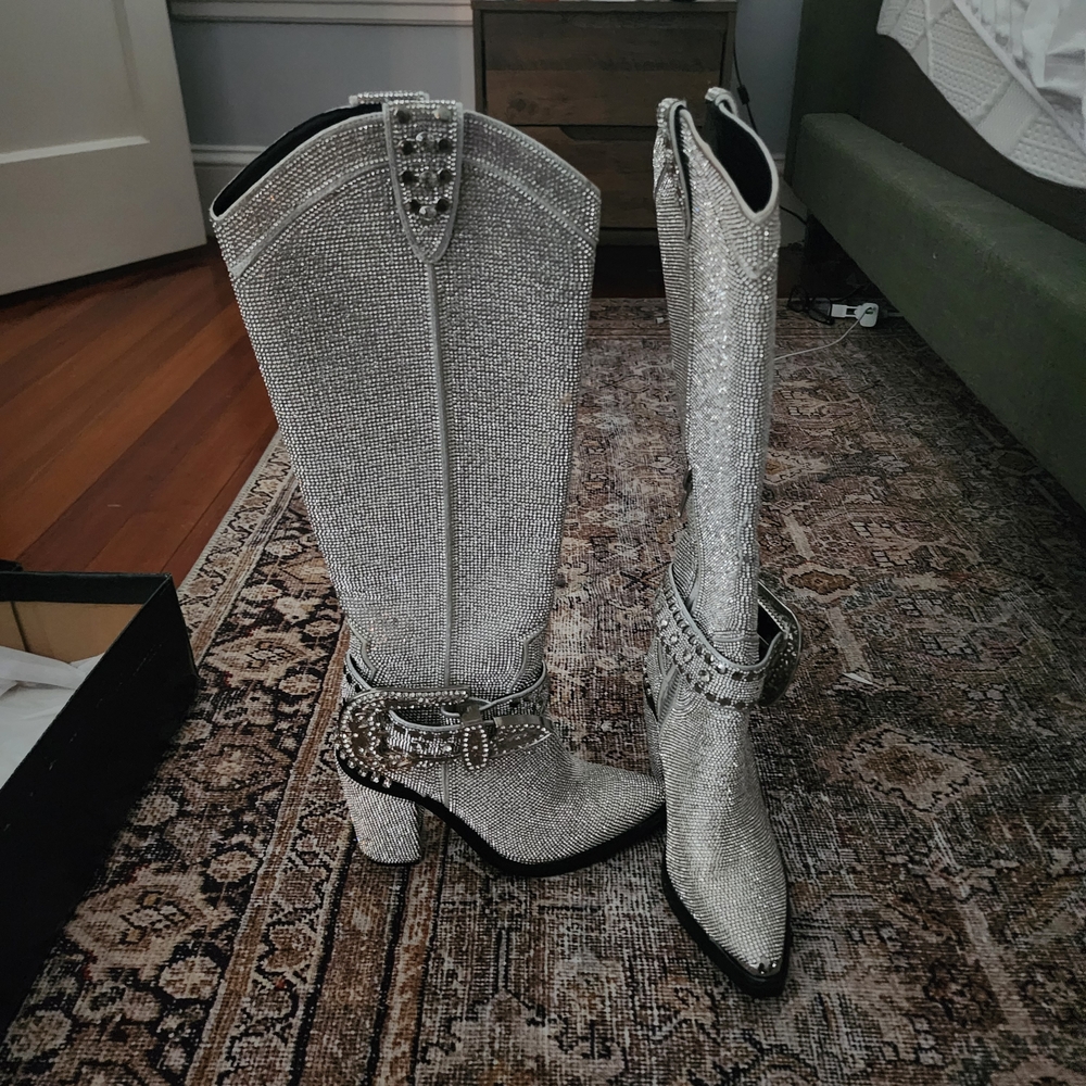 Elegant Silver Rhinestone Knee-High Boots - Picture 4 of 5